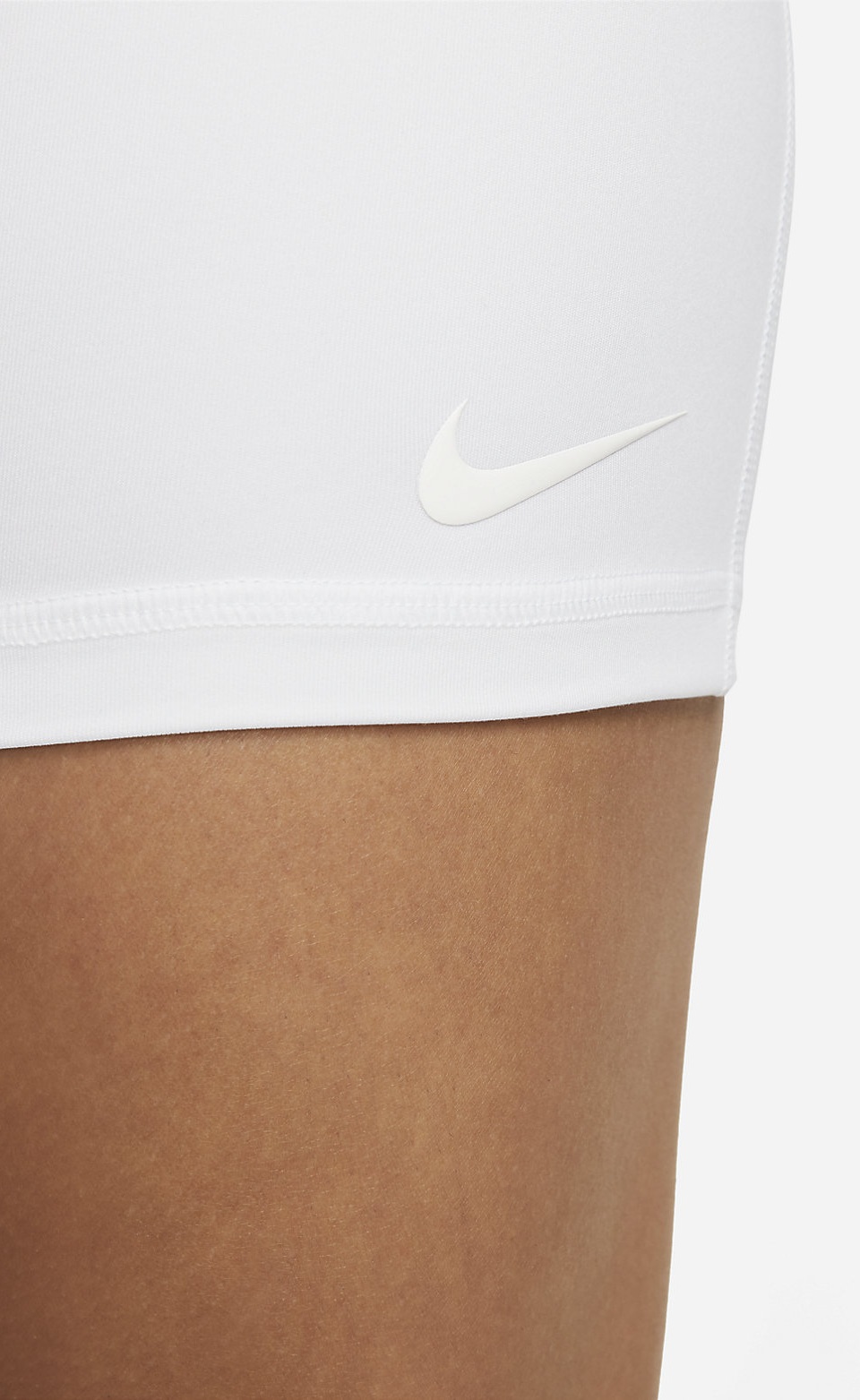 Nike Dri-FIT Advantage Yüksek Belli 10 cm Kadın Tenis Şortu