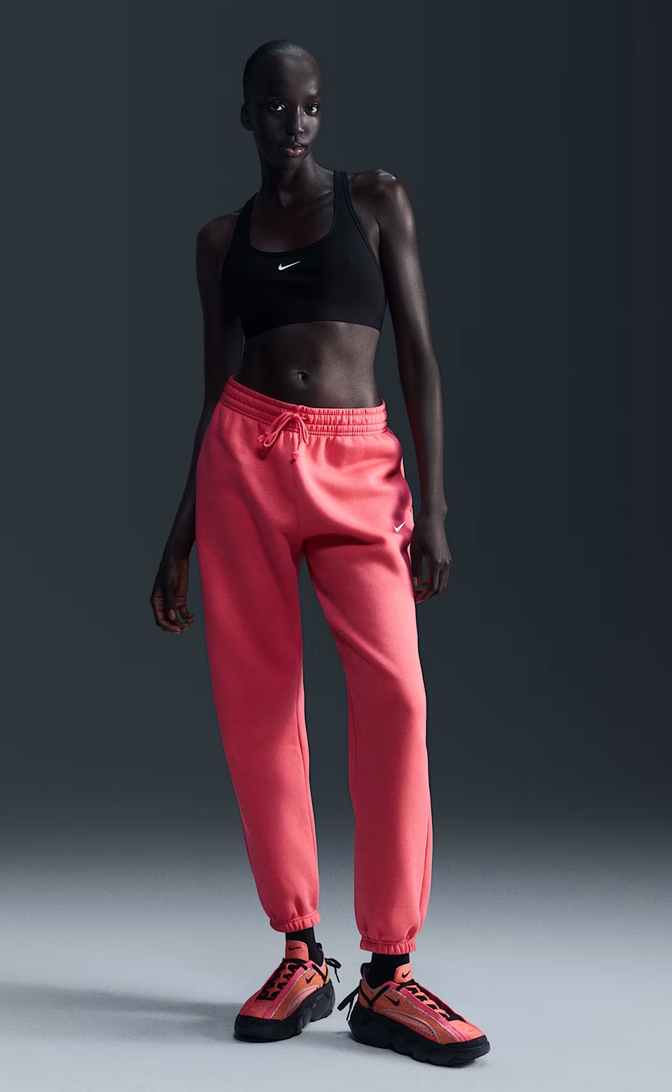 Nike Swoosh Light Support Dolgusuz Kadın Spor Sütyeni