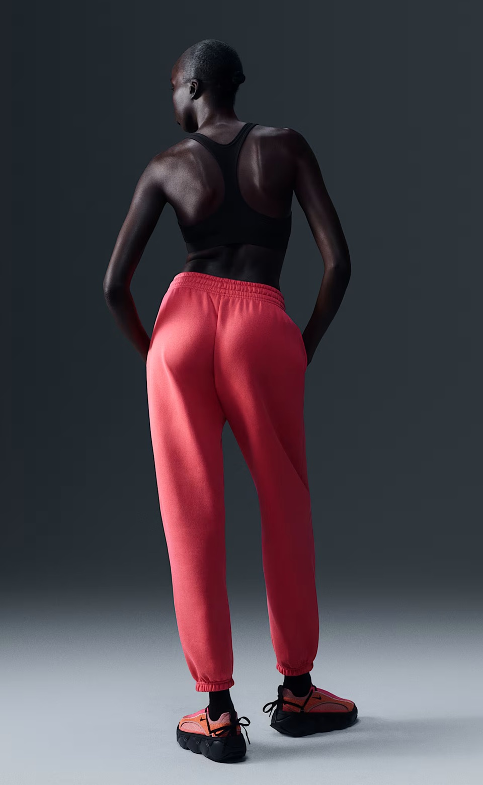 Nike Swoosh Light Support Dolgusuz Kadın Spor Sütyeni