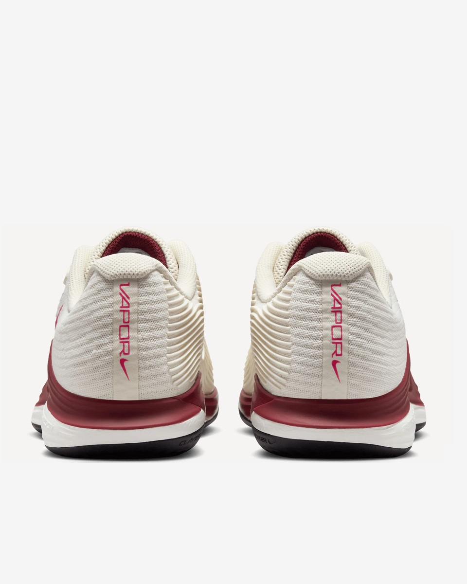 Nike Vapor 12 Toprak Kort Kadın Tenis Ayakkabısı 