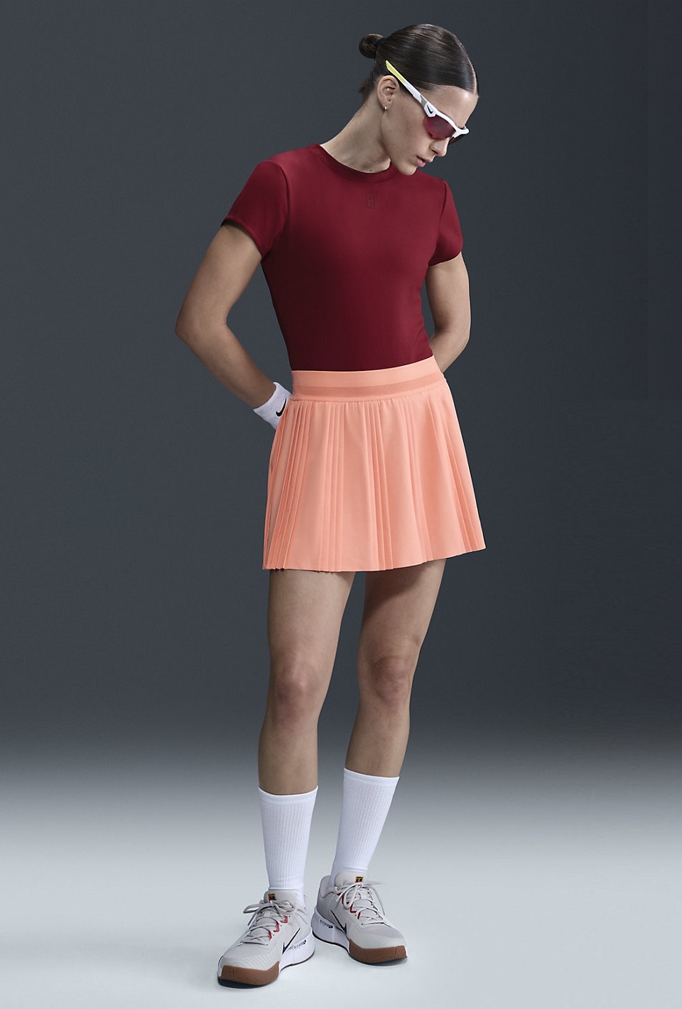 NikeCourt Advantage Dri-FIT Pileli Kadın Tenis Eteği 