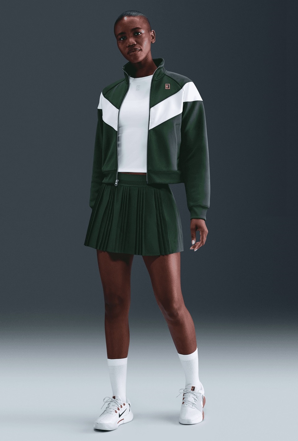 NikeCourt Advantage Dri-FIT Pileli Kadın Tenis Eteği 