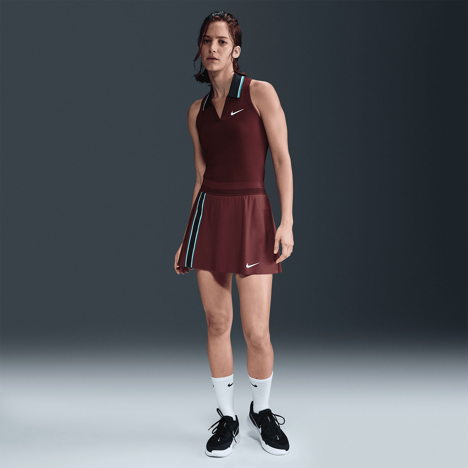 NikeCourt Slam Dri-FIT Kadın Tenis Atleti
