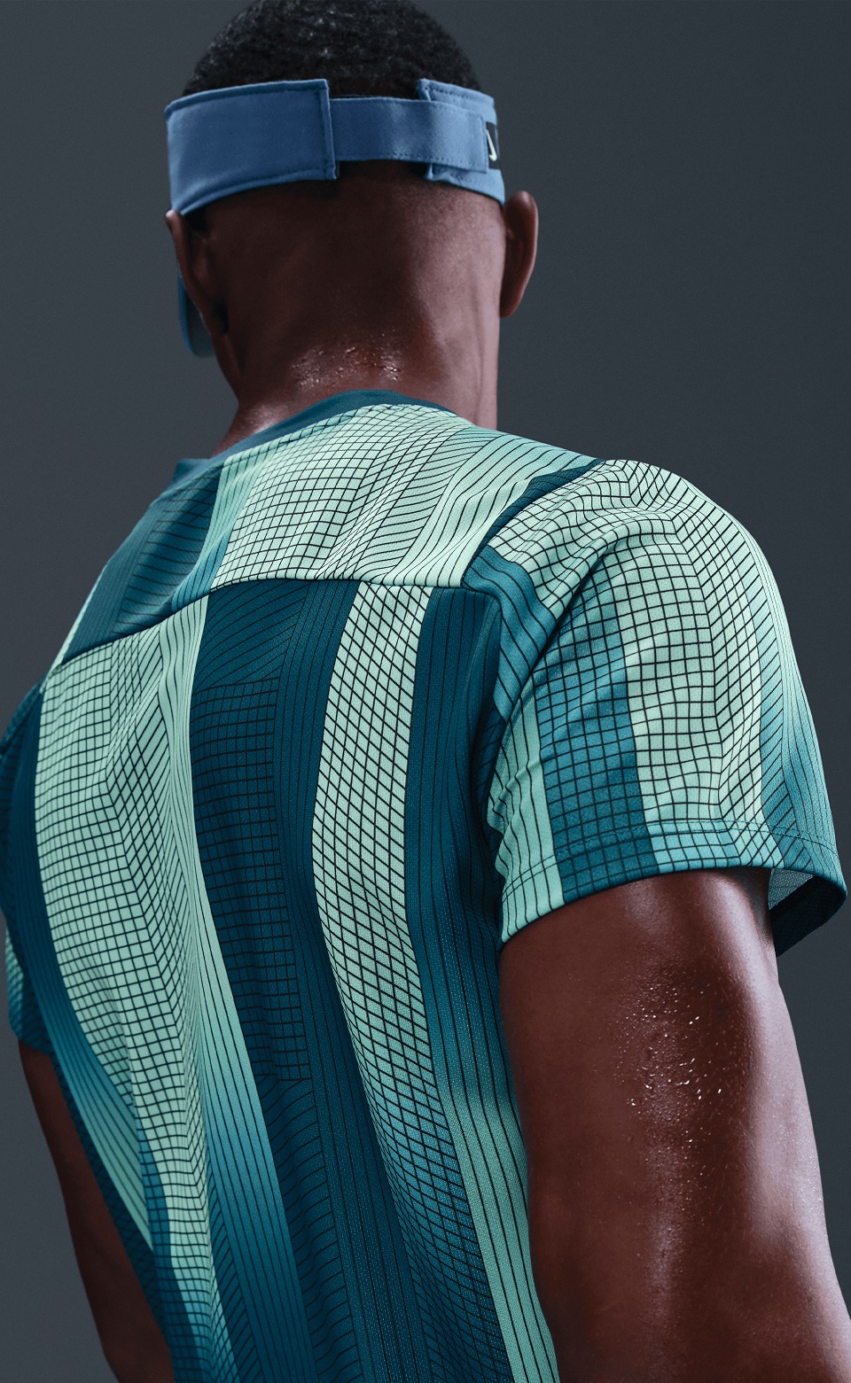 NikeCourt Victory Dri-FIT Erkek Tenis Üstü HM6505-415