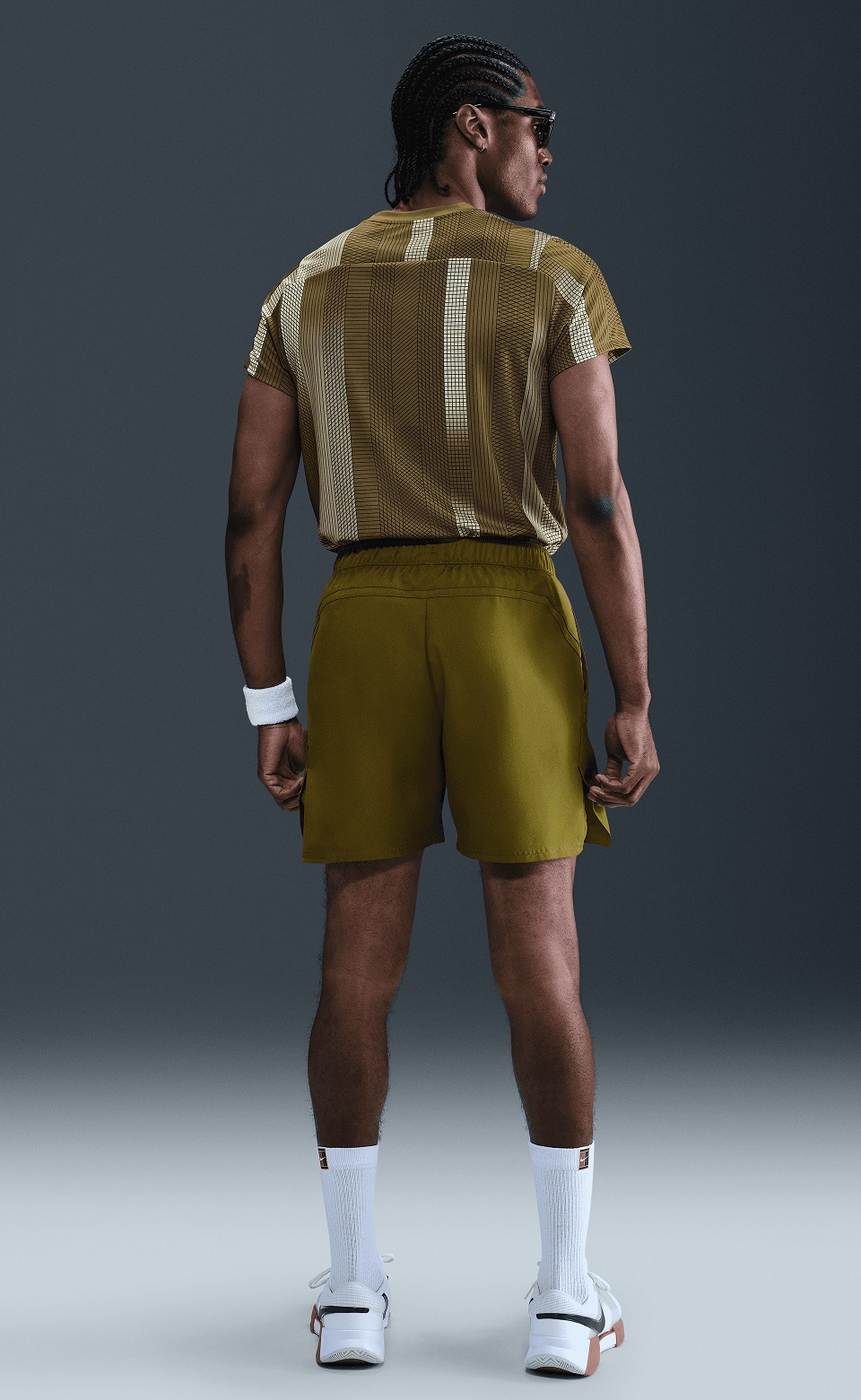 NikeCourt Victory Dri-FIT Erkek Tenis Üstü HM6505-368